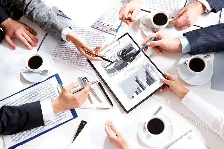 بازخوردهای مؤثر چطور بهره‌وری کارکنان را چندین برابر می‌کنند؟
