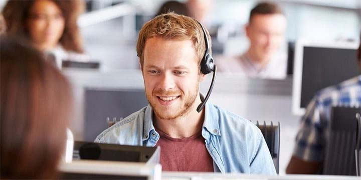 همیشه از اسم مشتری استفاده کنید